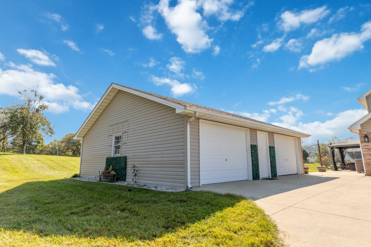 Listing Image 60