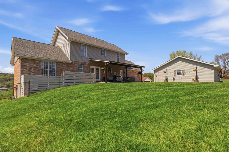 Listing Image 64