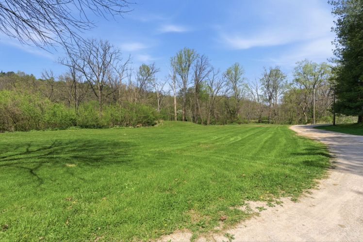 Listing Image 37