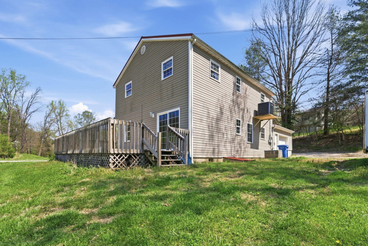 Listing Image 8