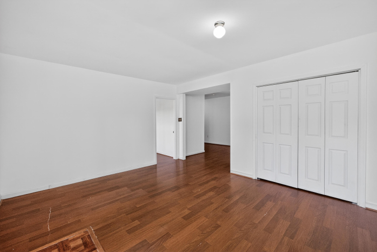 Listing Image 50