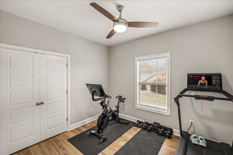 Listing Image 14