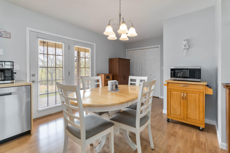 Listing Image 15