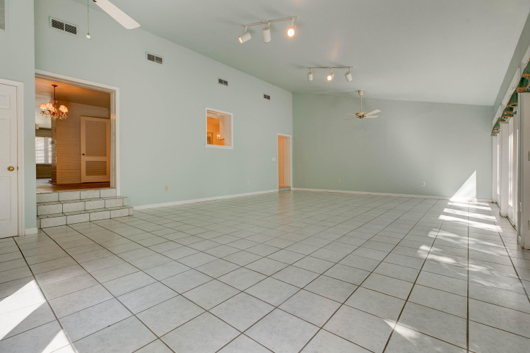 Listing Image 28