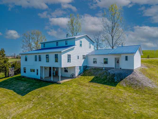 Listing Image 7