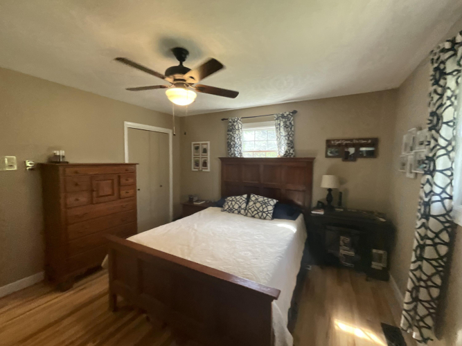 Listing Image 42