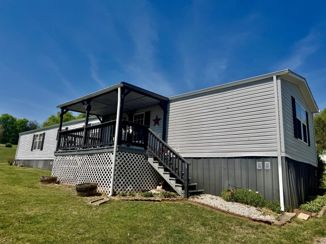 Listing Image 4