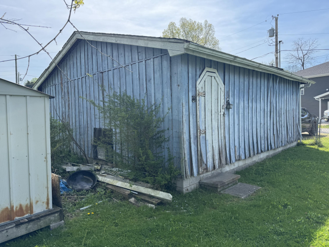 Listing Image 12