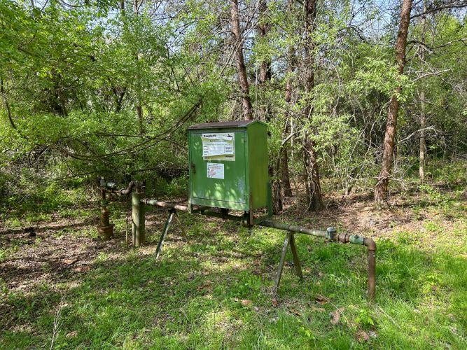 Listing Image 4