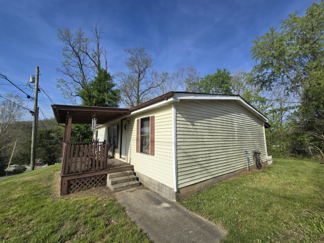 Listing Image 3