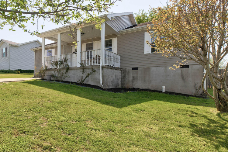 Listing Image 3