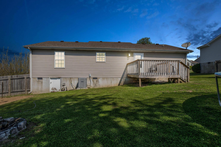Listing Image 5