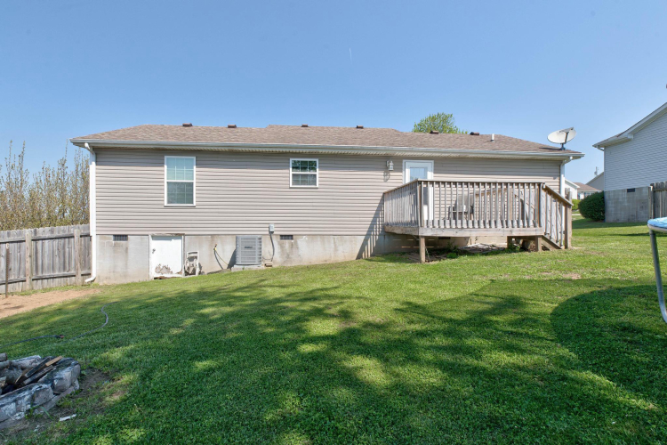Listing Image 6