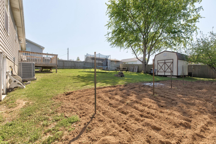 Listing Image 8