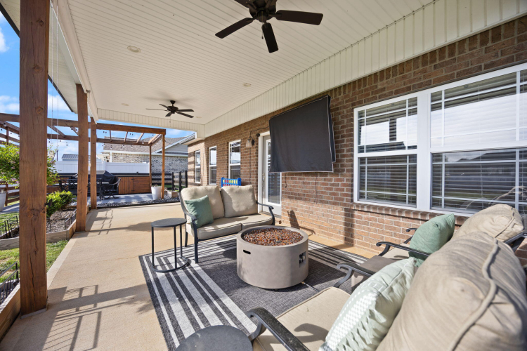 Listing Image 11