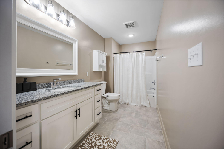 Listing Image 59