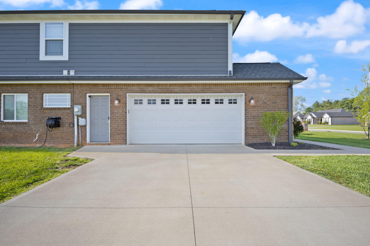 Listing Image 73
