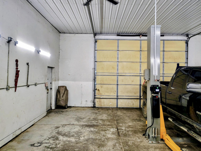 Listing Image 30