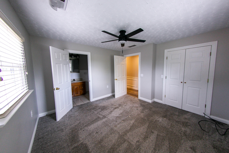 Listing Image 56