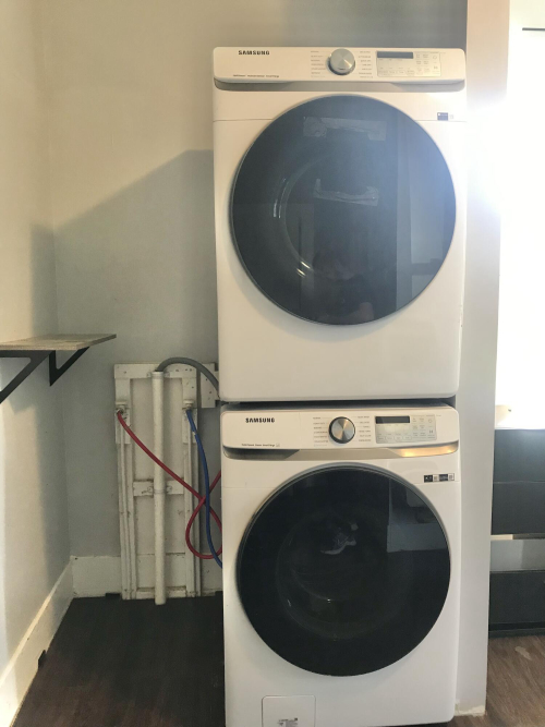Listing Image 11