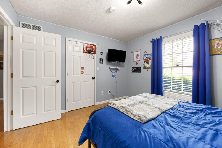 Listing Image 51