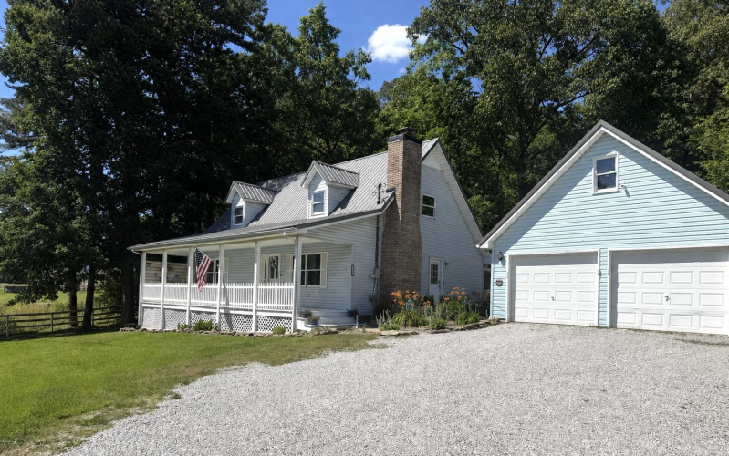 Listing Image 4
