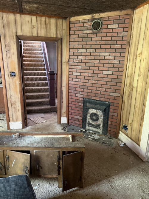 Listing Image 11
