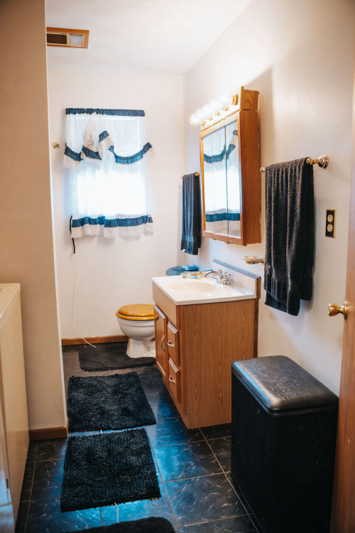 Listing Image 12