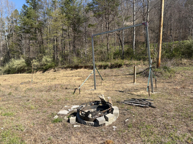 Listing Image 11