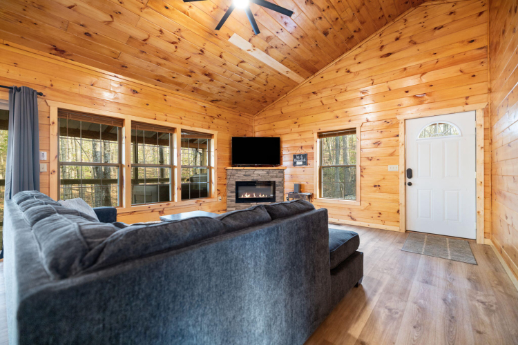 Listing Image 13
