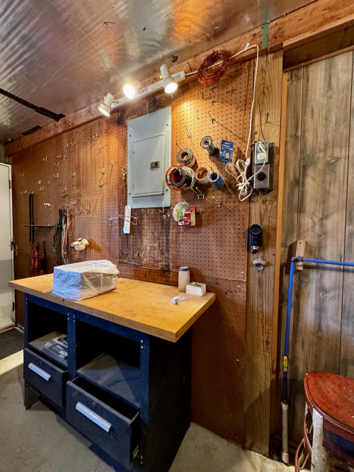 Listing Image 60