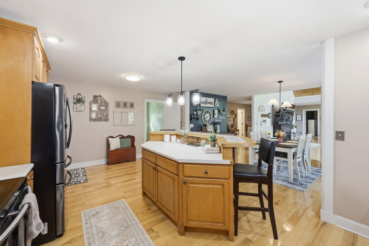 Listing Image 22