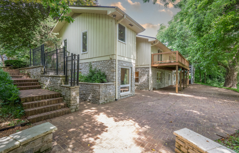 Listing Image 23