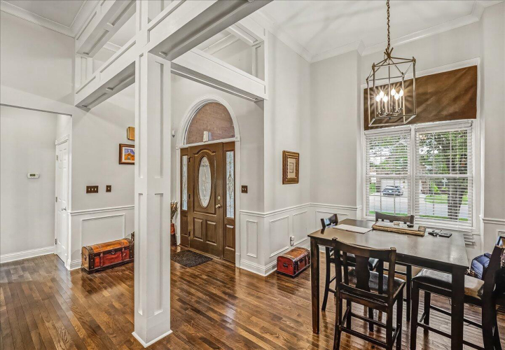 Listing Image 3