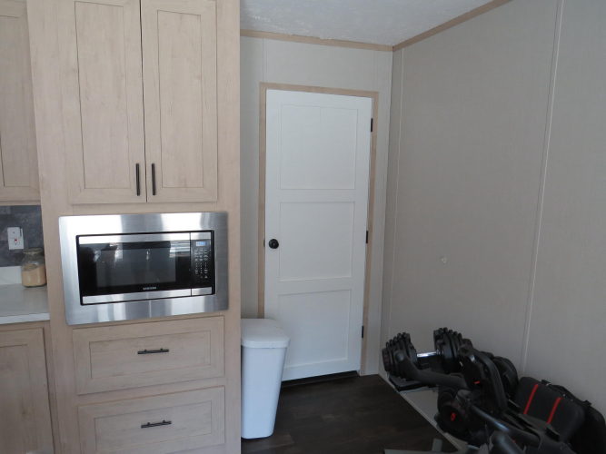 Listing Image 37