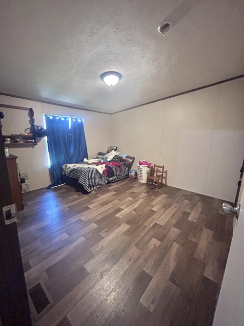 Listing Image 42