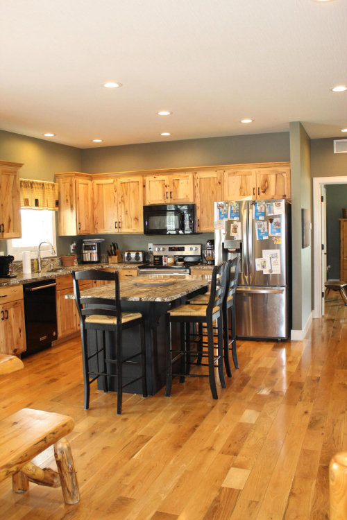 Listing Image 19
