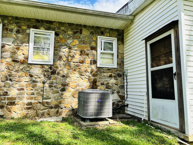 Listing Image 17