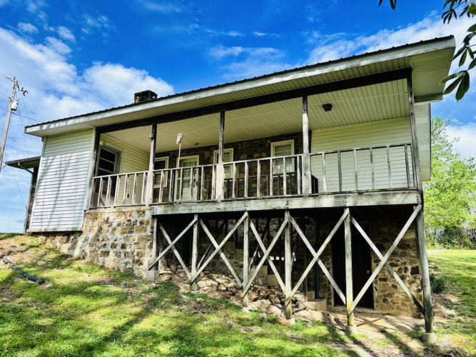 Listing Image 4