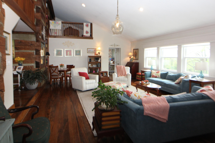 Listing Image 11
