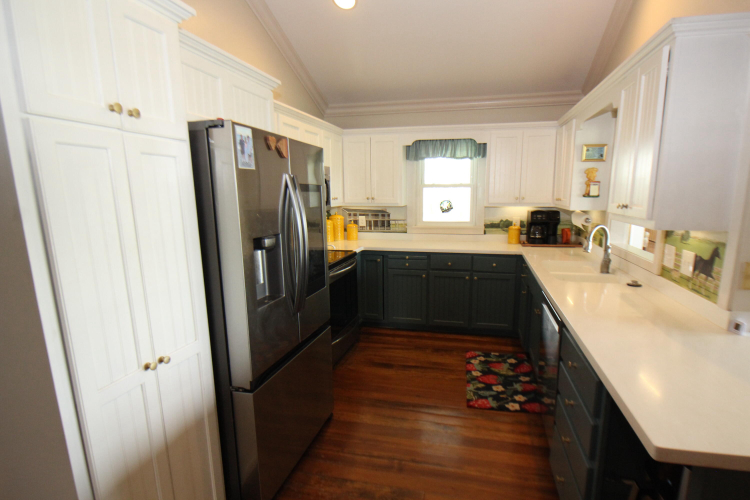 Listing Image 16
