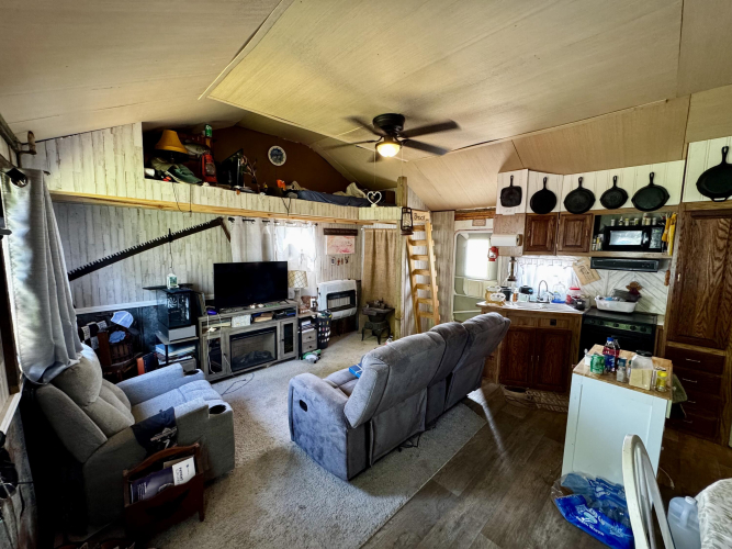 Listing Image 25