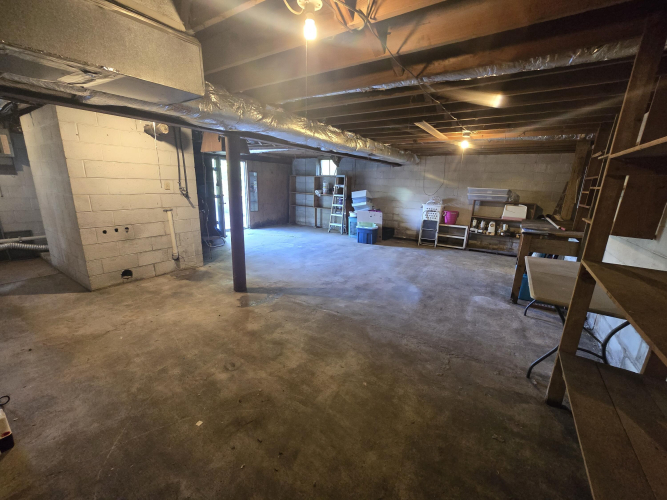 Listing Image 24