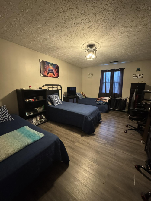 Listing Image 21