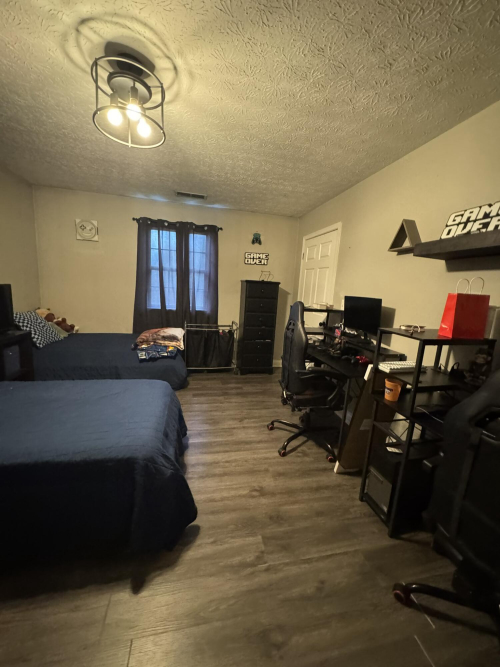 Listing Image 22