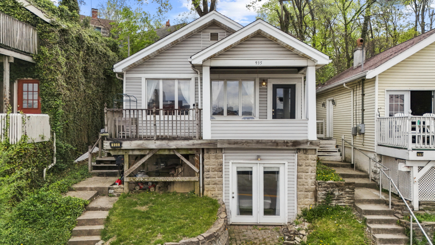 Listing Image 4