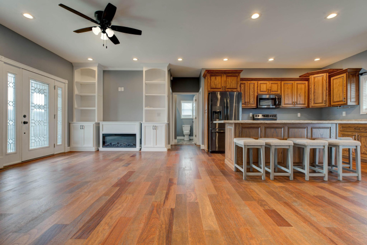 Listing Image 16