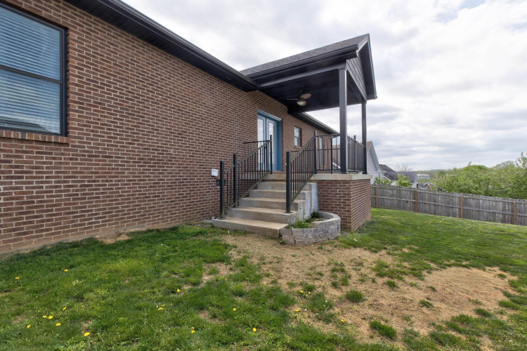 Listing Image 32