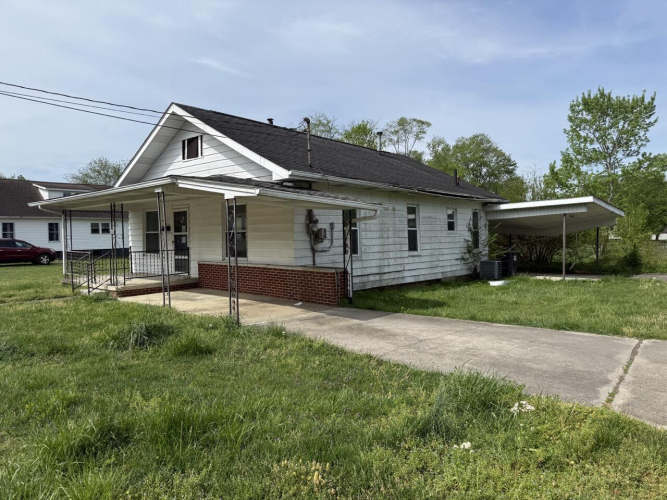 Listing Image 4