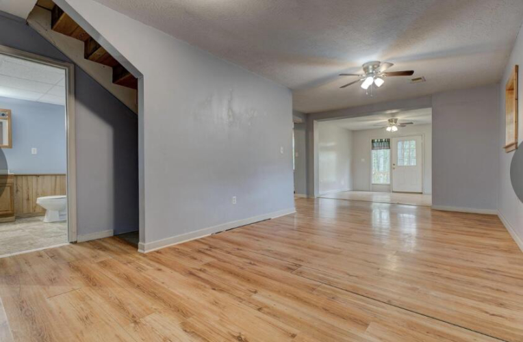 Listing Image 37